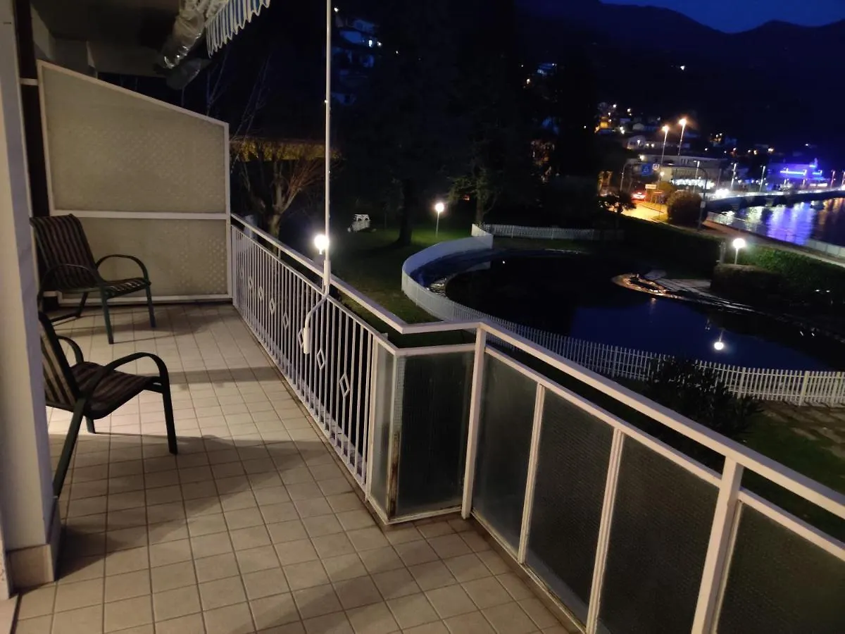 아파트 Appartamento Nelly - Per 4 Persone - Caray Park - Sale Marasino - Lago D'Iseo 마로네
